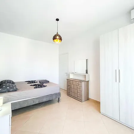 Golem 601 Apartment Golem (Tirana)
